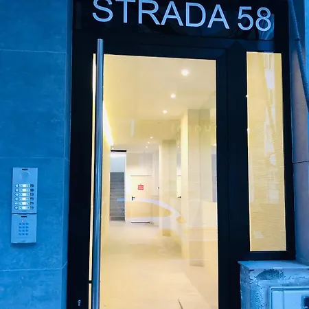Premium La Strada Appartement *